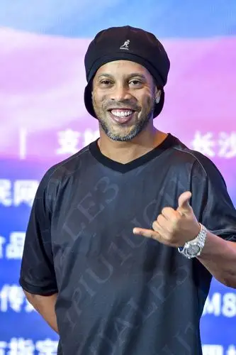 狄龙多次在
