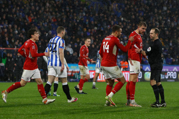 通过传控足 通过传控足