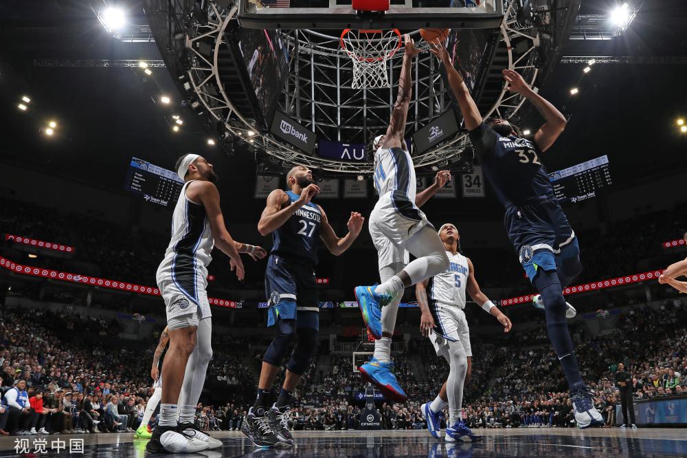 最后两周，美媒5个大胆预测！库里破克莱14三分老詹东契奇30+三双.